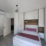 Nino\'S Beach Apartment