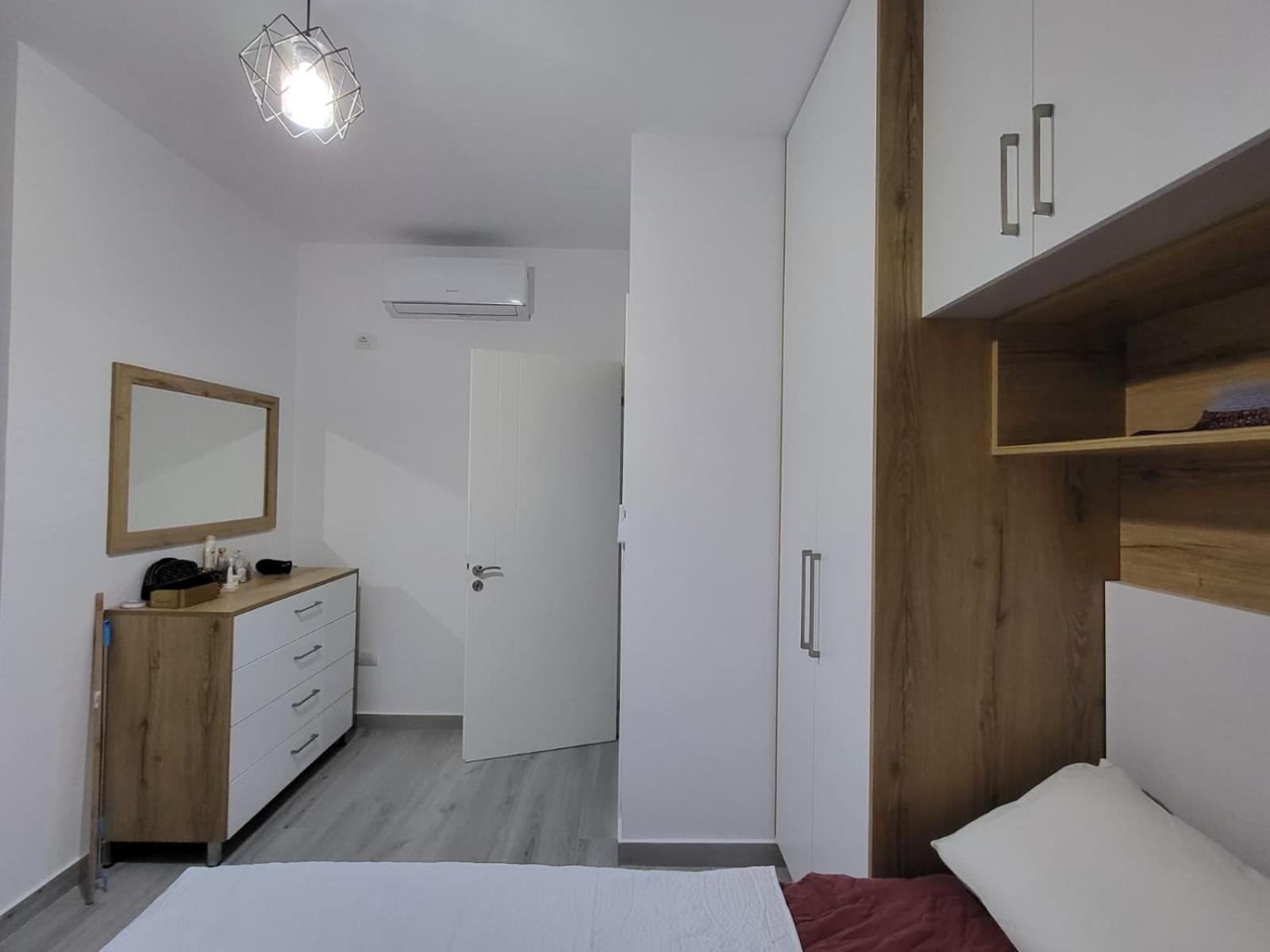 Apartament Nino's