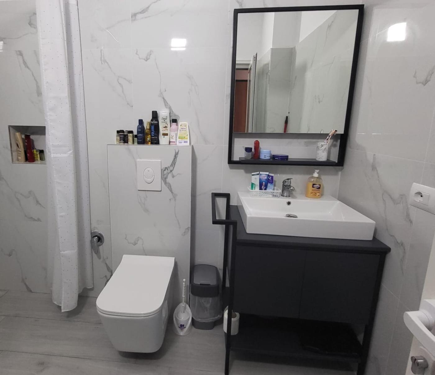 Nino's Apartament *